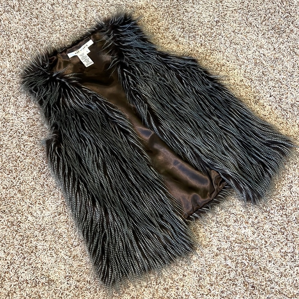 Max studio furry vest